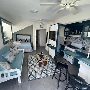 Scarlett Studios: Embassy-friendly With Airport Transfer Bridgetown